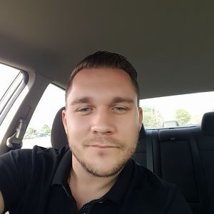 Meet your Posher, Derek